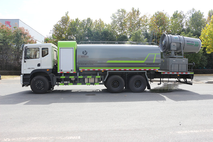 東風(fēng)華神 大型17方抑塵車-霧炮車