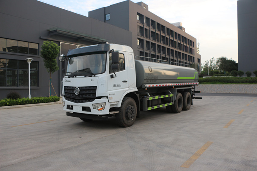 東風(fēng)專底22方抑塵車-霧炮車